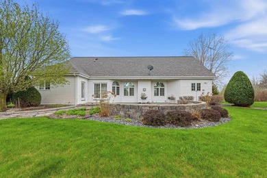 Welcome to your dream home at W6389 Lincoln Rd! This charming - photo 37