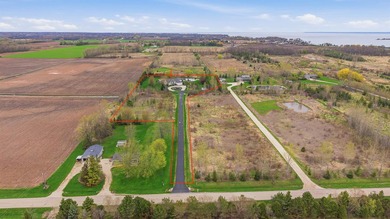 Welcome to your dream home at W6389 Lincoln Rd! This charming - photo 44