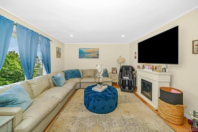 Legal 2-Family by C/O! Exceptional income-producing investment - photo 10
