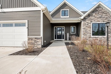 Welcome home to Crystal Bay on Hamilton Lake. Luxury Lakefront - photo 4