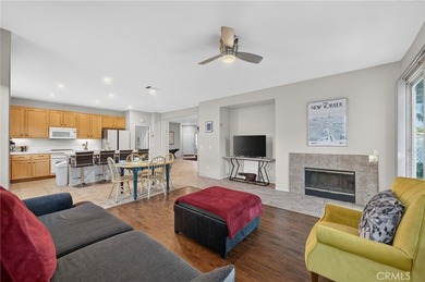 Stunning and tastefully upgraded, this beautiful 3 bedroom, 2 - photo 18