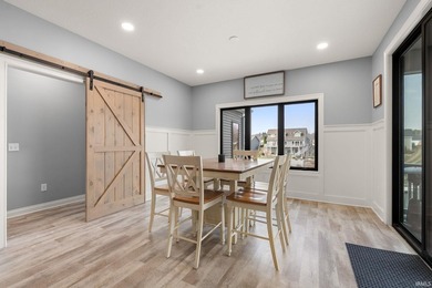 Welcome home to Crystal Bay on Hamilton Lake. Luxury Lakefront - photo 8