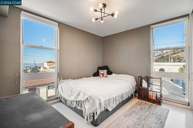 Penthouse Living with Unrivaled Panoramic Bay Views! The