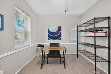 Stunning and tastefully upgraded, this beautiful 3 bedroom, 2 - photo 23