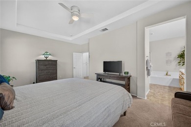 Stunning and tastefully upgraded, this beautiful 3 bedroom, 2 - photo 29
