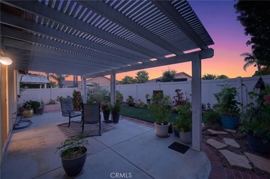 Stunning and tastefully upgraded, this beautiful 3 bedroom, 2 - photo 34