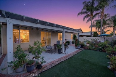 Stunning and tastefully upgraded, this beautiful 3 bedroom, 2 - photo 35