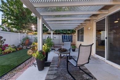 Stunning and tastefully upgraded, this beautiful 3 bedroom, 2 - photo 41