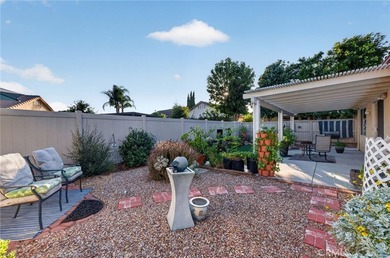 Stunning and tastefully upgraded, this beautiful 3 bedroom, 2 - photo 43
