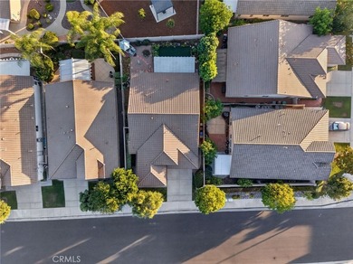 Stunning and tastefully upgraded, this beautiful 3 bedroom, 2 - photo 49