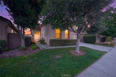 Stunning and tastefully upgraded, this beautiful 3 bedroom, 2 - photo 50