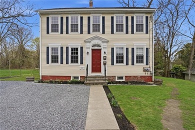 Private first-floor residence in the rear building at 48 1/2 - photo 6