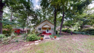 Lake Home For Sale in Colmesneil, Texas