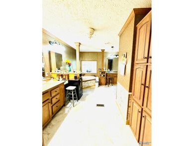 Looking for space, privacy, and country charm while staying - photo 16