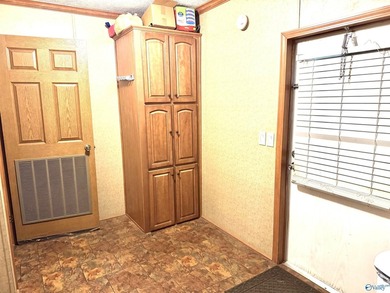 Looking for space, privacy, and country charm while staying - photo 19