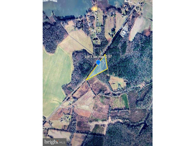 4.75 Acres for sale offers a good amount of road frontage, land - photo 2