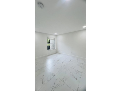 Investors Opportunity! Rent right away! Beautiful completely - photo 12