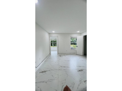 Investors Opportunity! Rent right away! Beautiful completely - photo 15
