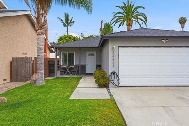 Welcome to coastal living in the heart of Capistrano Beach. This - photo 2