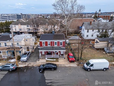 Incredible opportunity to Own and Rent !!! 1/2 Duplex 2-Family - photo 3