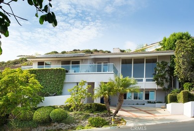 Experience the best of coastal luxury living in the exclusive - photo 1