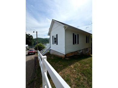 This two story home provides year round and seasonal views of - photo 3