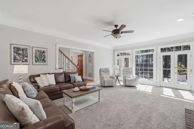 A Rare 4-Acre Family Estate Offering 6,400 SF, Pool & - photo 15