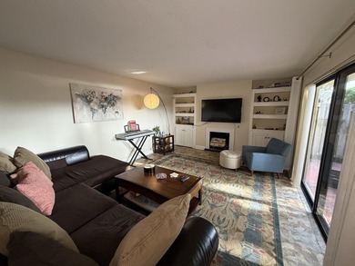 MOTIVATED SELLER: Welcome to this well maintained 2 bed 2 bath - photo 5