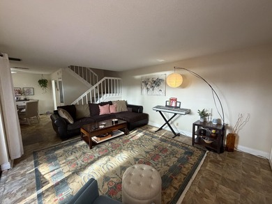 MOTIVATED SELLER: Welcome to this well maintained 2 bed 2 bath - photo 6