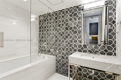 Stunning remodeled southeast corner 3-bedroom turnkey residence - photo 17