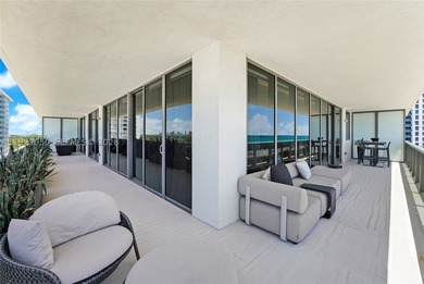 Stunning remodeled southeast corner 3-bedroom turnkey residence - photo 24
