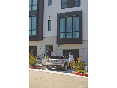 The Residences at Yerba Buena Island offer a rare opportunity to - photo 1