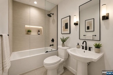 CAN BE SPLIT INTO 2 UNITS!! Perched on the 16th floor of the - photo 38