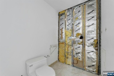 CAN BE SPLIT INTO 2 UNITS!! Perched on the 16th floor of the - photo 43