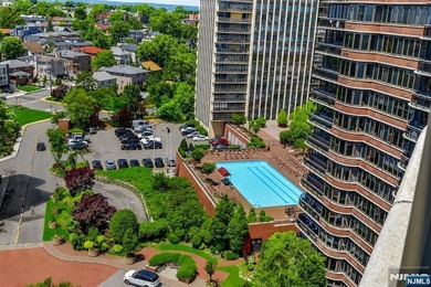 CAN BE SPLIT INTO 2 UNITS!! Perched on the 16th floor of the - photo 47