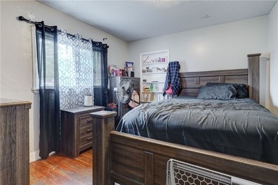 **Group showings only Saturday 7/25 11 AM to 12:30 PM, Monday - photo 11