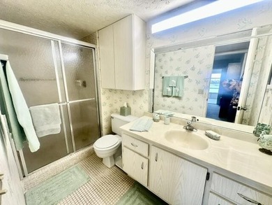 Immaculate 2-bed, 2-bath third-floor condo offering stunning - photo 14