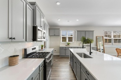 Enjoy Exclusive Homeowner Perks Right in your Backyard! All new - photo 7