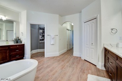 Experience luxury waterfront living at its finest in one of Cape - photo 17