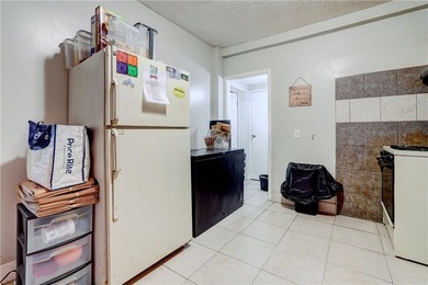 **Group showings only Saturday 7/25 11 AM to 12:30 PM, Monday - photo 18