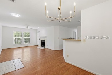 Welcome to this beautifully updated 3-bedroom, 2-bath villa - photo 7