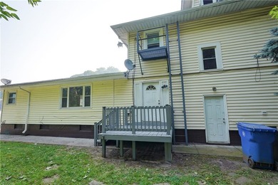 **Group showings only Saturday 7/25 11 AM to 12:30 PM, Monday - photo 38
