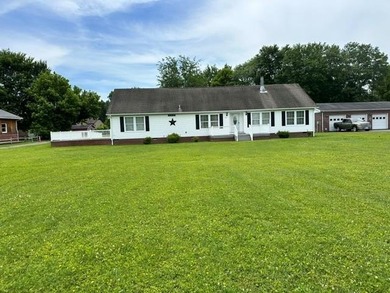 Spacious, Accessible One-Level Living with Extensive Upgrades! - photo 1