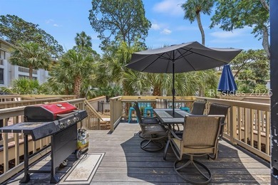 One of the finest 3 BR, 2 BA villas in Seascape, featuring an - photo 4