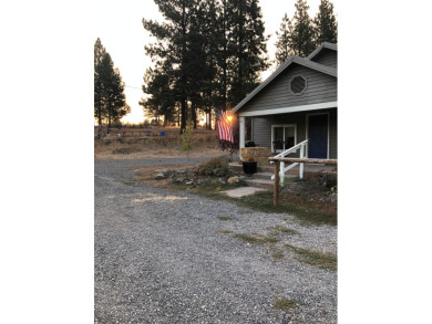 Williamson River Home For Sale in Chiloquin Oregon