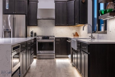 Some homes ask you choose between luxury and location. This home - photo 19