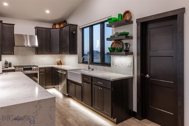 Some homes ask you choose between luxury and location. This home - photo 20