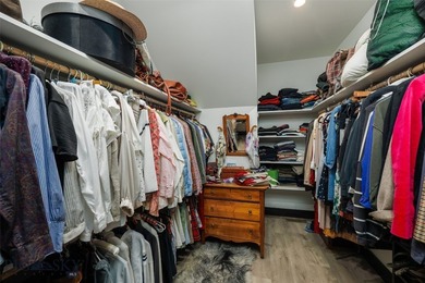 Some homes ask you choose between luxury and location. This home - photo 28