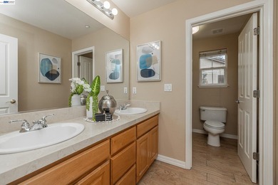 Welcome to this exceptional Bailey Ranch residence, ideally - photo 36