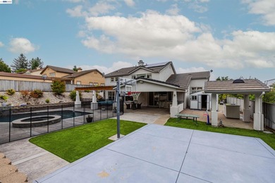 Welcome to this exceptional Bailey Ranch residence, ideally - photo 40